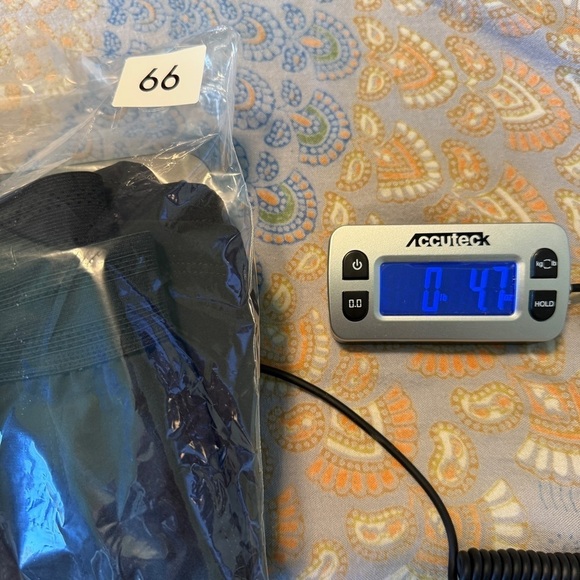 Mountain Hardwear Black Pull On Shorts Size Medium - Picture 10 of 10